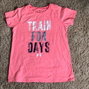Girls medium under armor t-shirt